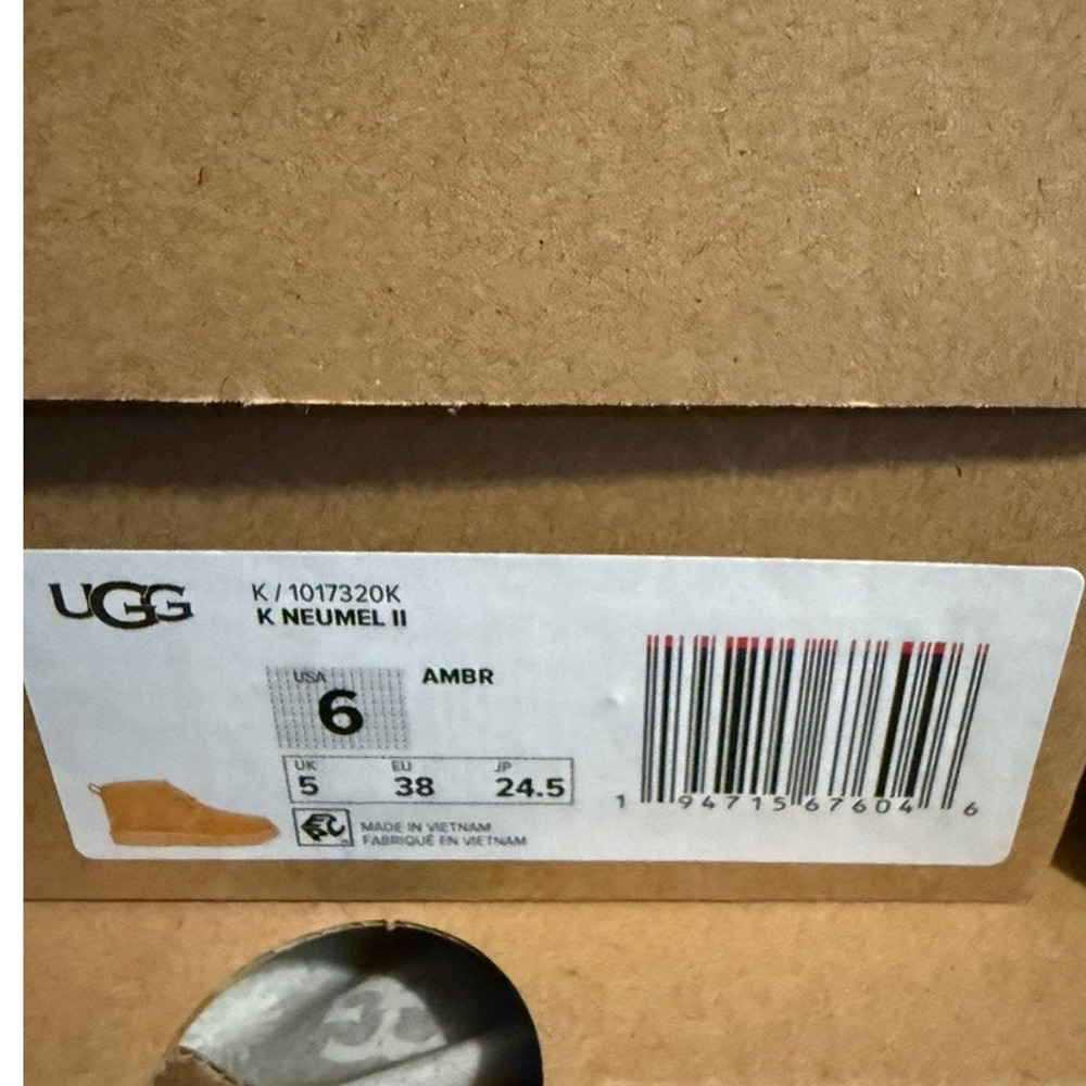 NEW UGG Neumel II Suede Chukka Boots Amber Women’s Size 7 / 6Y 1017320K - Picture 5 of 5